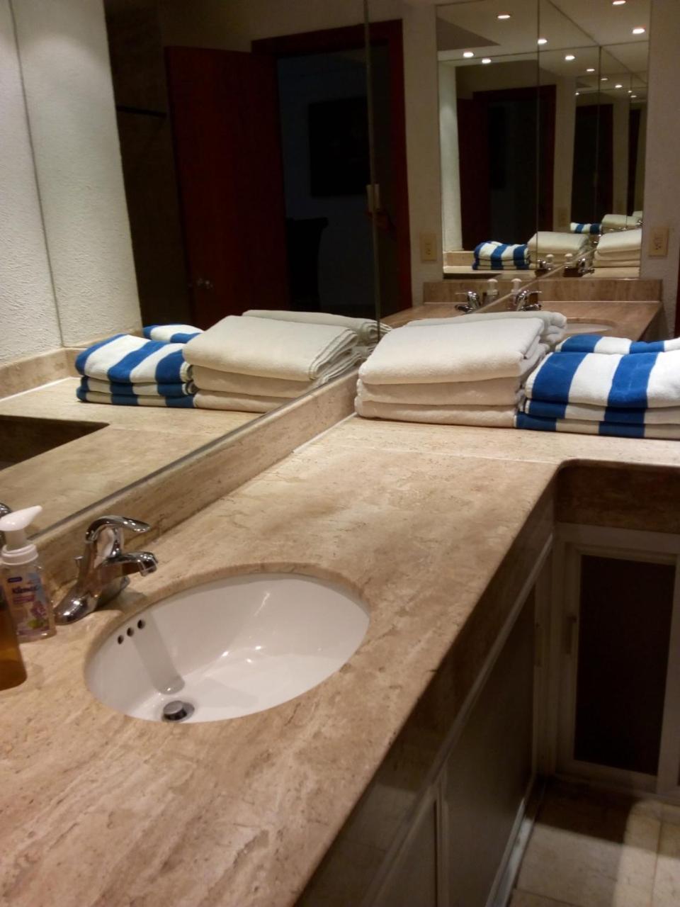 Mayan Vidanta Departamento 2 Recamaras Con Servicio De Playa Acapulco Ngoại thất bức ảnh